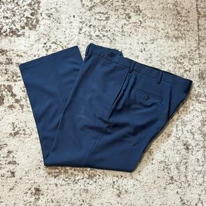 Blue Haggar Dress Pants - 44x30 Classic Fit
